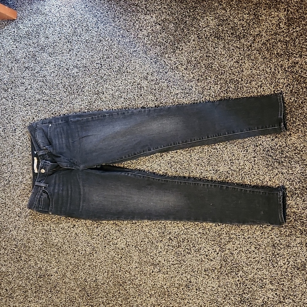 Black skinny levis